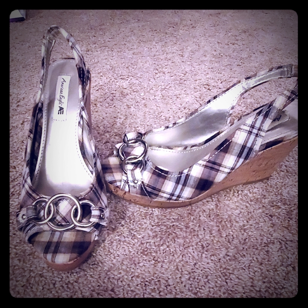 American Eagle Wedges